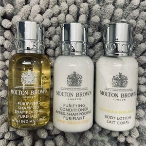 Molton Brown Travel Set